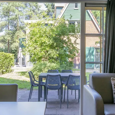 Restyled House With Three Bathrooms, Breda At 10km Oosterhout (North Brabant)